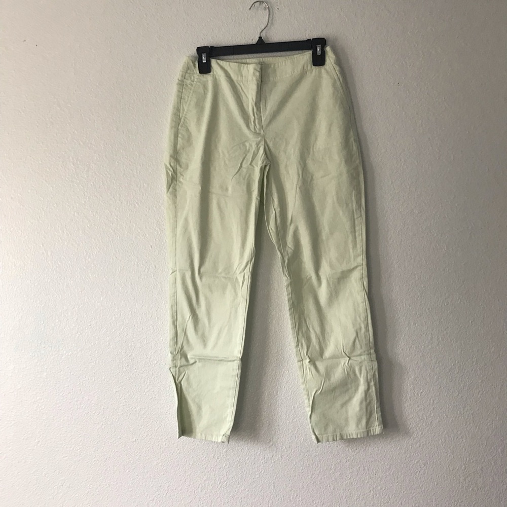 J Jill size 6 missy mint green capri pants